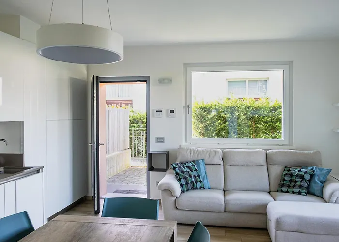 Agata House Apartman Colico