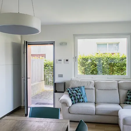 Agata House Holiday home Colico