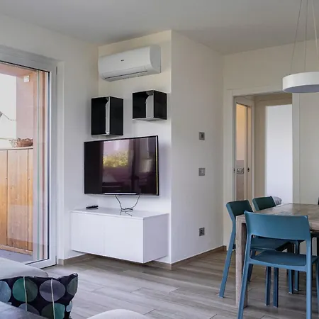 Agata House Apartment Colico