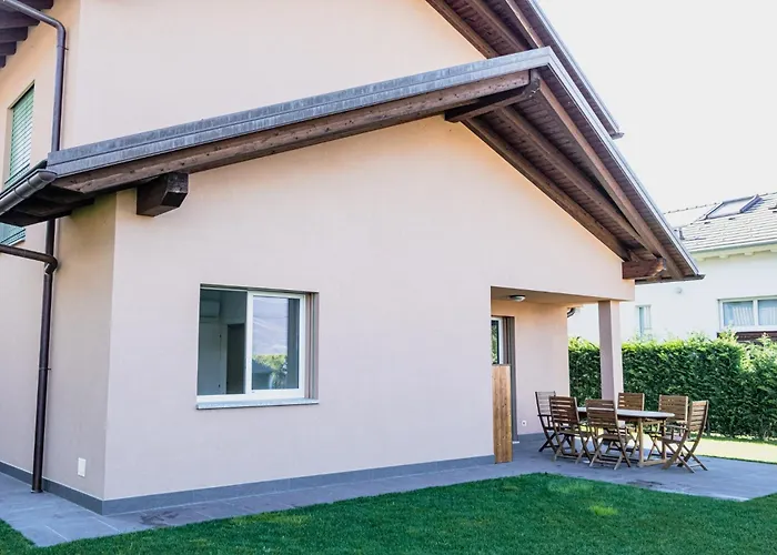 Agata House Apartament *